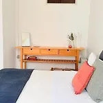 Traditional 2 Bedroom Apartment With Amazing Garden - Fiona - 26579Al *