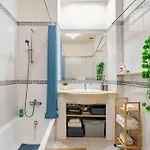 Traditional 2 Bedroom Apartment With Amazing Garden - Fiona - 26579Al Apartment *