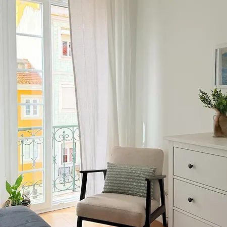 Traditional 2 Bedroom With Amazing Garden - Fiona - 26579al *