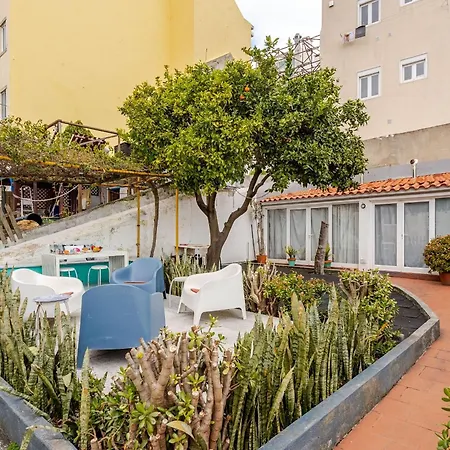 Traditional 2 Bedroom With Amazing Garden - Fiona - 26579al * Lisboa