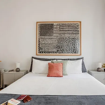 Traditional 2 Bedroom With Amazing Garden - Fiona - 26579al Διαμέρισμα Lisboa