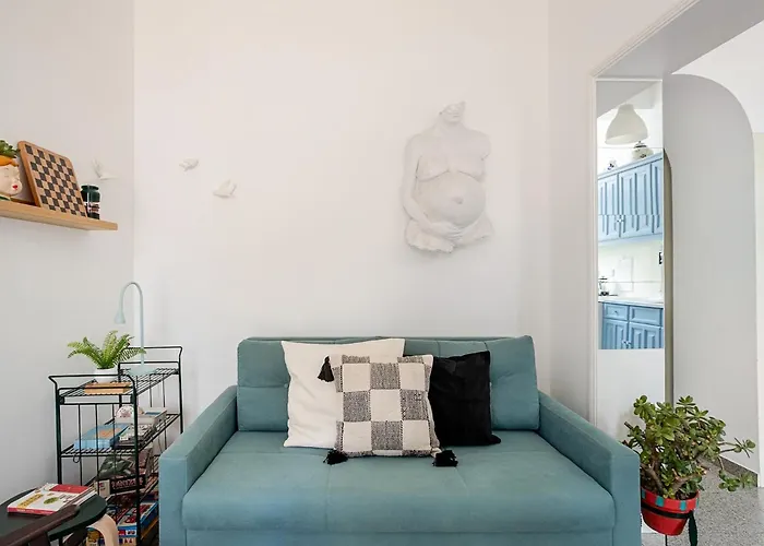 Traditional 2 Bedroom Apartment With Amazing Garden - Fiona - 26579Al * Lisboa
