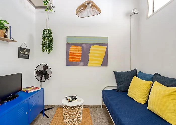 Traditional 2 Bedroom Apartment With Amazing Garden - Fiona - 26579Al Lägenhet Lisboa
