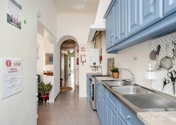 Traditional 2 Bedroom Apartment With Amazing Garden - Fiona - 26579Al Lägenhet
