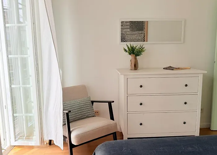 Lägenhet Traditional 2 Bedroom Apartment With Amazing Garden - Fiona - 26579Al Lisboa