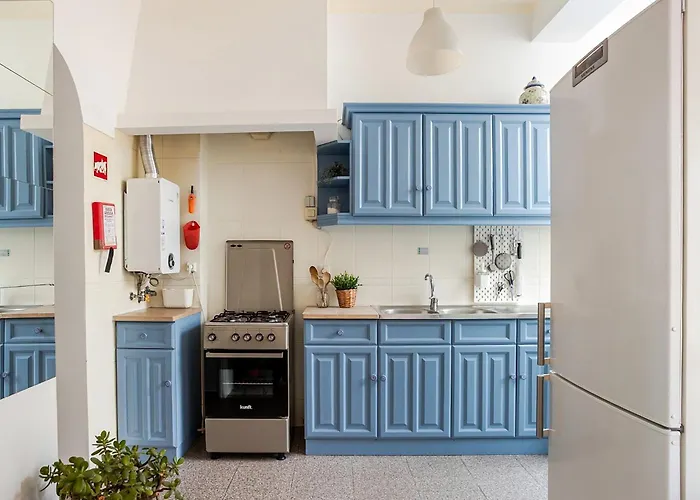Traditional 2 Bedroom Apartment With Amazing Garden - Fiona - 26579Al Lägenhet